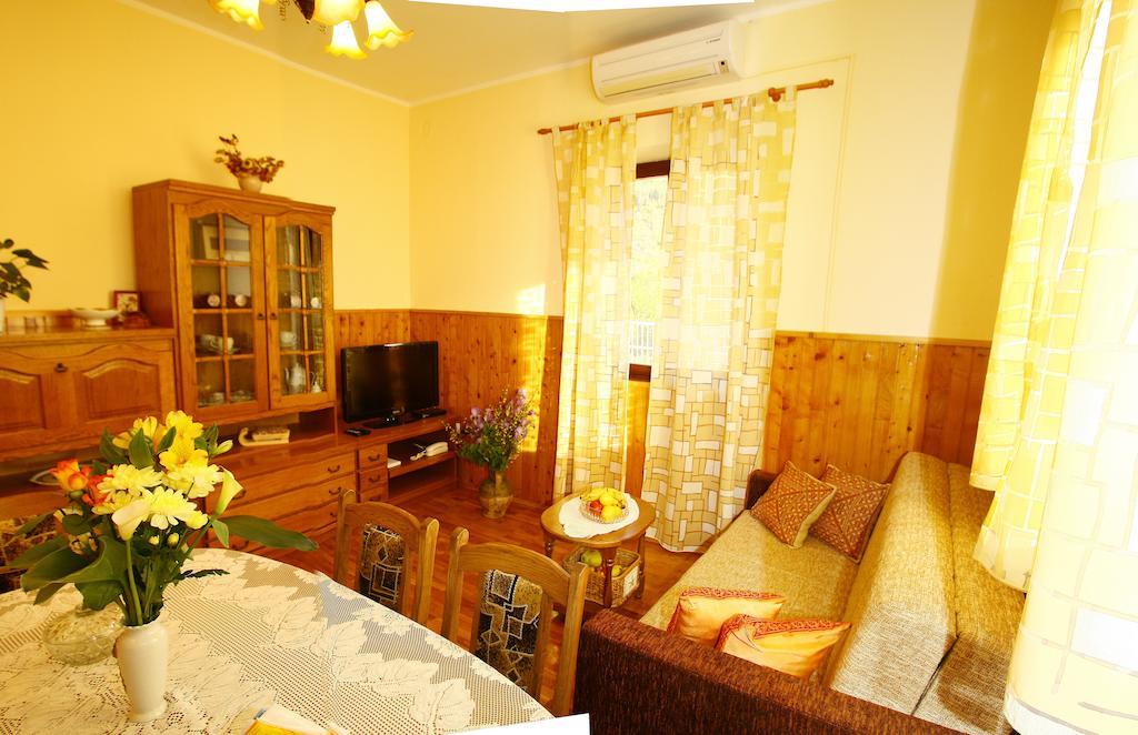 Holiday Home Urlovic Gruda Habitación foto